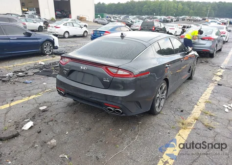 2018 Kia Stinger Gt2 z USA, uszkodzony, nr VIN KNAE55LC7J6040419